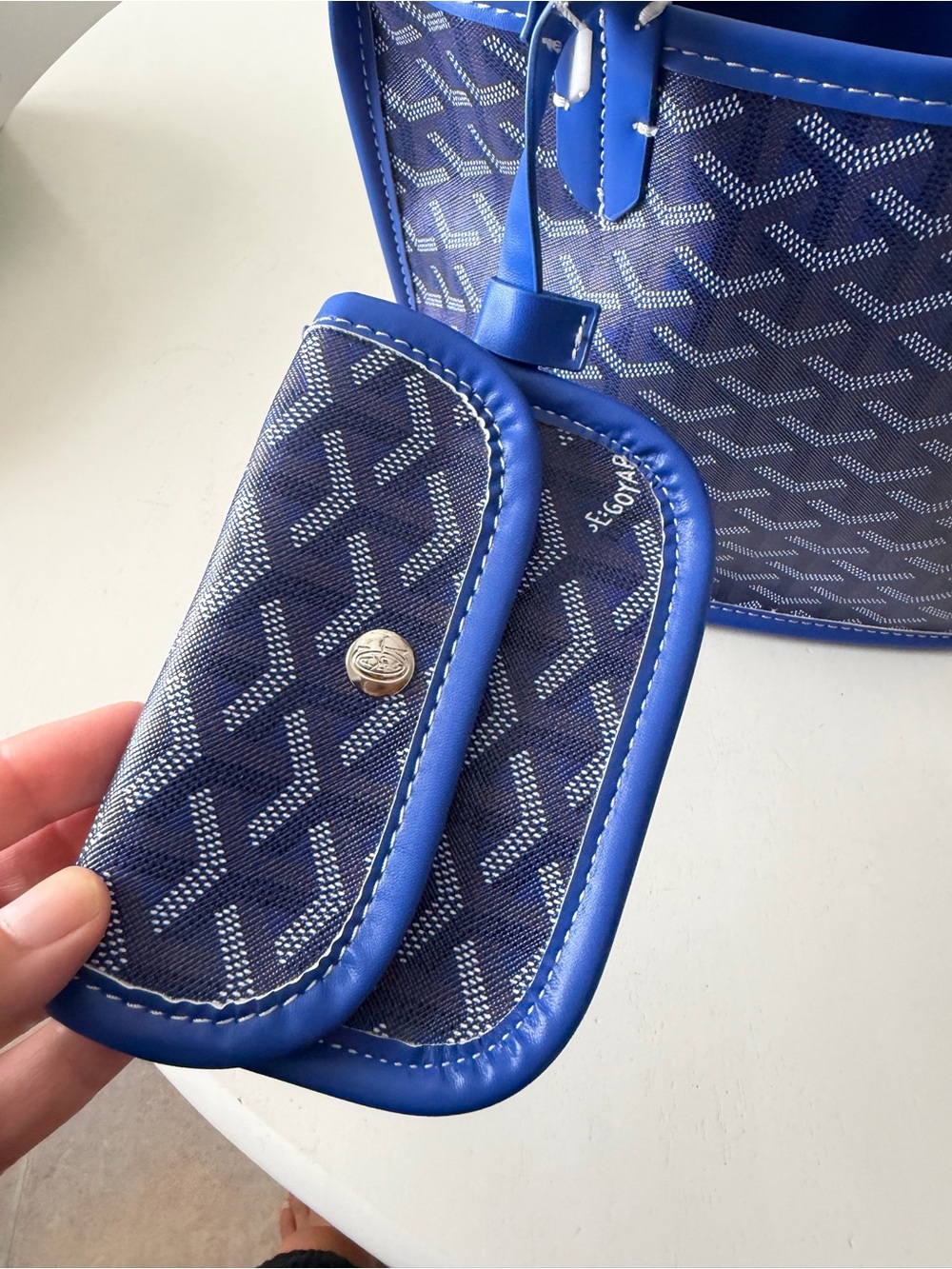 Blue Patterned Tote Bag - Women's Handbag - Picture 3 of 6